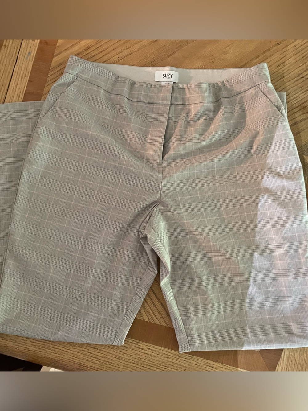 Suzy Shier Light Plaid Trousers - Taupe size 15/16